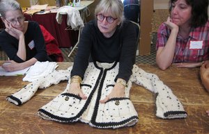 Couture_sewing_medium