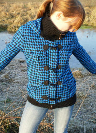Blue_jacket_-_christmas_present_nahwunder_small_ver