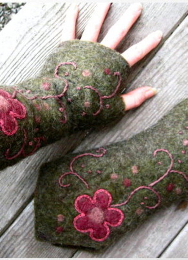 Felt_cuffs_-_feenwerkstatt_large