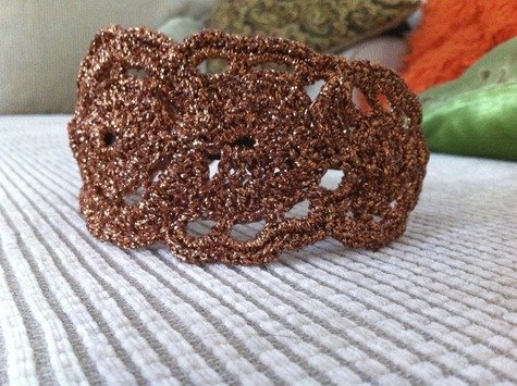 Modcloth_handmade_contest_-_crochet_headband_kiraph_fullscreen