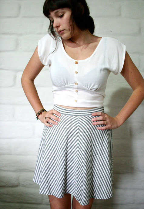 Striped_circle_skirt_and_white_blouse_-_zyanya_walker_fullscreen