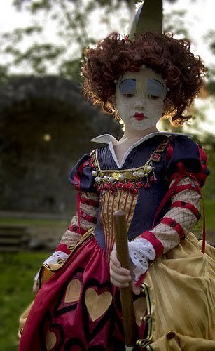 Queen_of_hearts_and_alice_in_wonderland_costume_set_-_grossgrain_small_ver