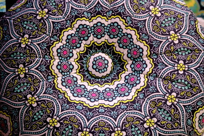 Quiltmarket2011_1__small_hor
