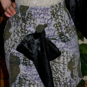 Bj_skirt_front_zoom_large