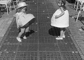 Sisters_show