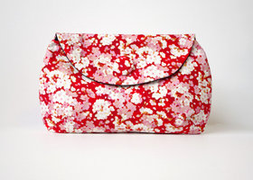 Red_kyoto_blossom_clutch_s1_show