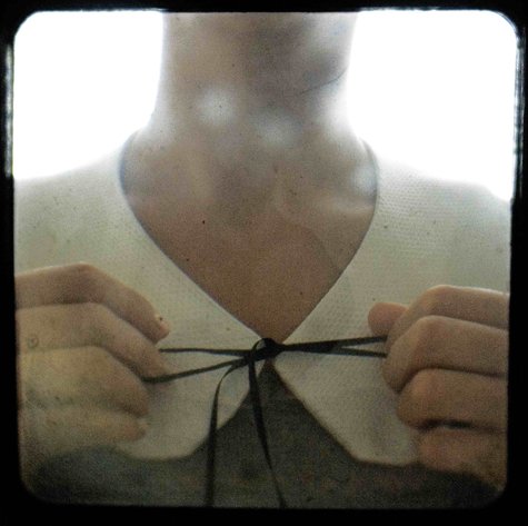 Lora_collar_white_small_large