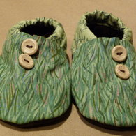 Babyshoes4_juliecook_may2009_listing