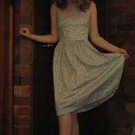 Front_without_cardigan_listing