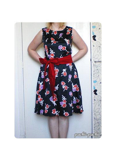 Robe_retro_fleurs_large