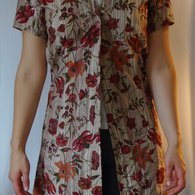 Shortsleevedlongflowershirtfront_listing
