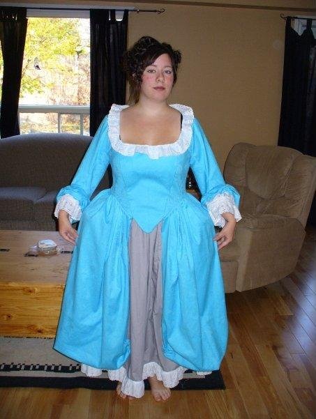 Victorian_halloween_costume_large