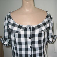 Queenestherdesign_line1_002_listing