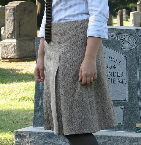 Librarian_skirt_3_large