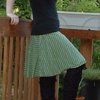 Standing_green_geo_burda_listing