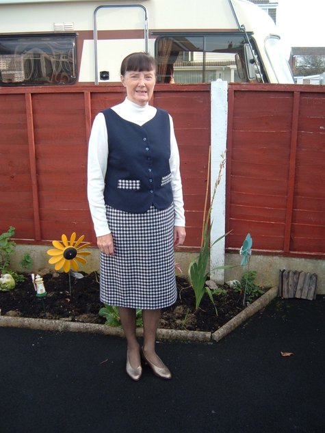 Economy_outfit_1_large