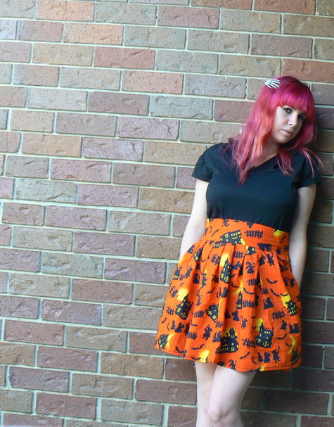 Hauntedhouseskirt01_large