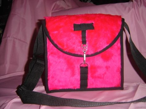 Pink_fluffy_shoulder_bag_large