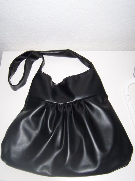 2008-11-22_schwarze_tasche_2_large