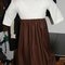 Wei_braunes_kleid3_grid