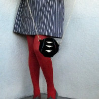 Beulah_chain_pouch_standing_listing