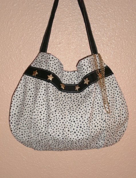 Black_and_white_star_bag_front_large