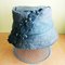 Blue_hat_with_felt_applique_01_grid