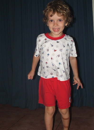 Alex_s_pyjamas_010a_large