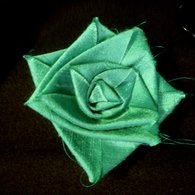 Green_brooch_1_listing