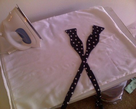 Black_bow_tie_creation_large