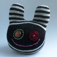 Small_sock_creature_listing