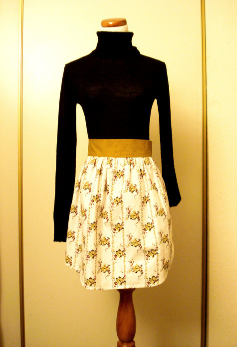 That_damn_skirt_040_large