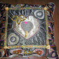 Cushion_roszak_wanda___2008_listing