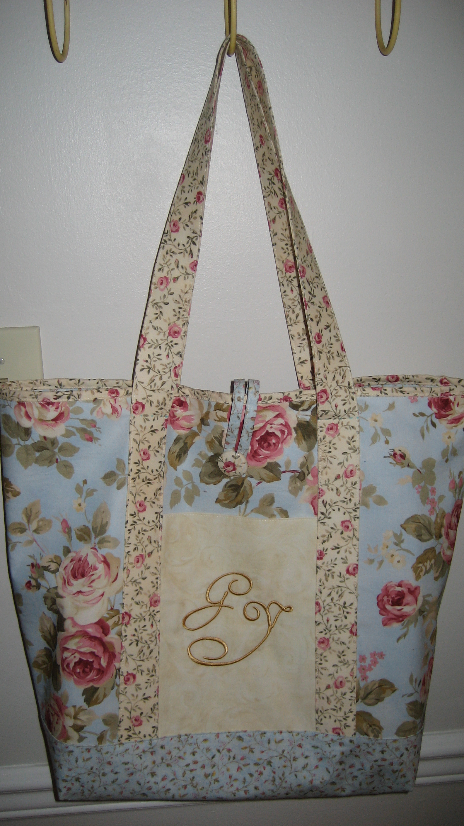 Shabby Chic Monogrammed Tote – Sewing Projects | www.ermes-unice.fr