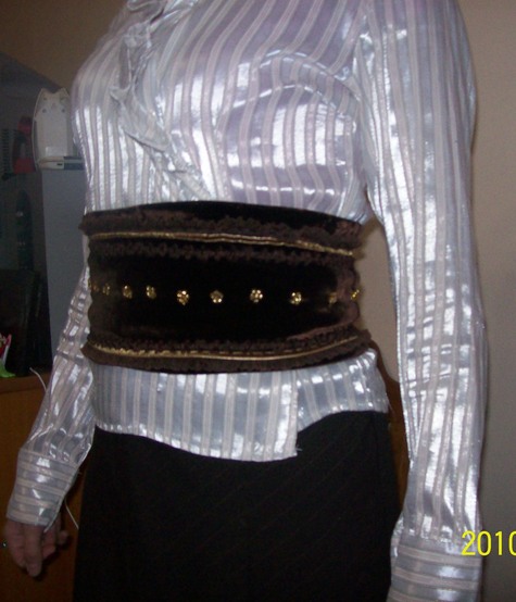 100_9680_large