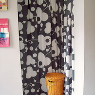 Curtain_listing