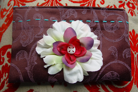 Purple_purse_dsc01813_large