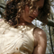Tessa_in_dappled_shade_close-up_grid