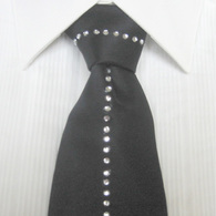 Black_tie_listing