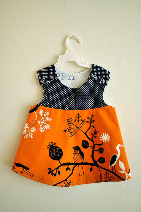 Lei_dotted_front_large