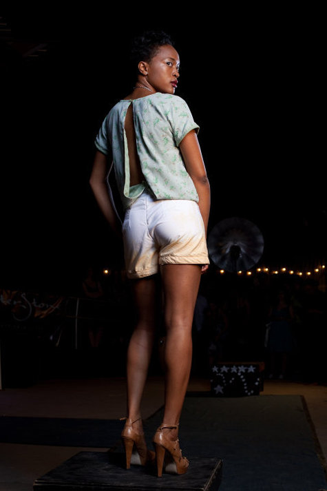Twlesback_large