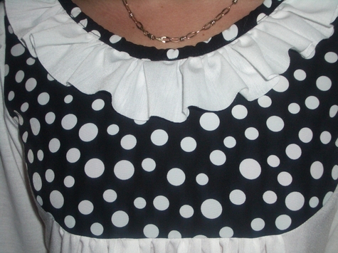 Black_and_white_dots3_large