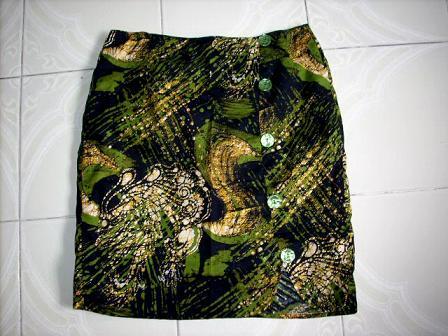 Tight_skirt_large