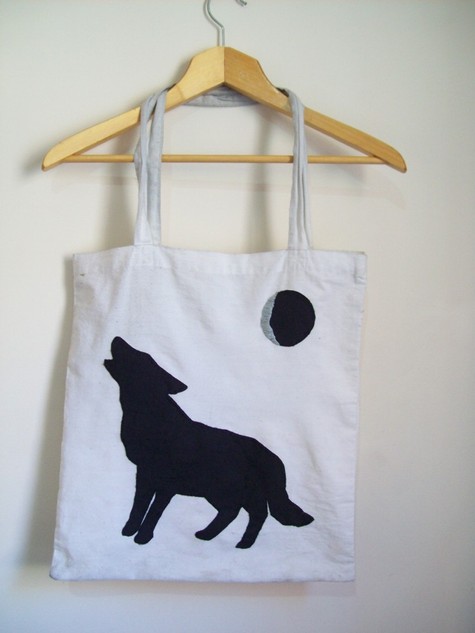 Howling_dog_0_large