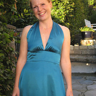 Ellen-dress-2010-05_listing