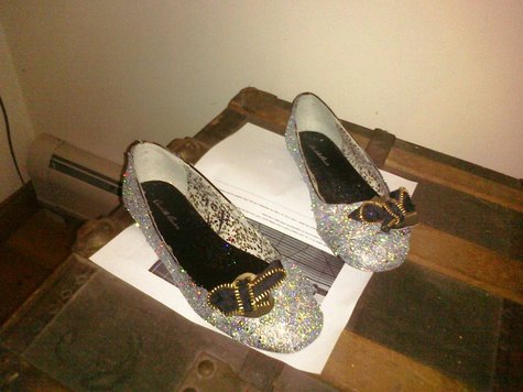 Glittershoesme_large
