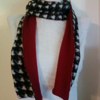 Scarf_houndstooth_peek_of_c_listing