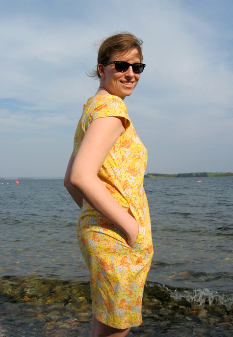 Yellowdress2_large