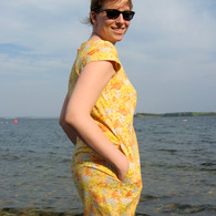Yellowdress2_listing