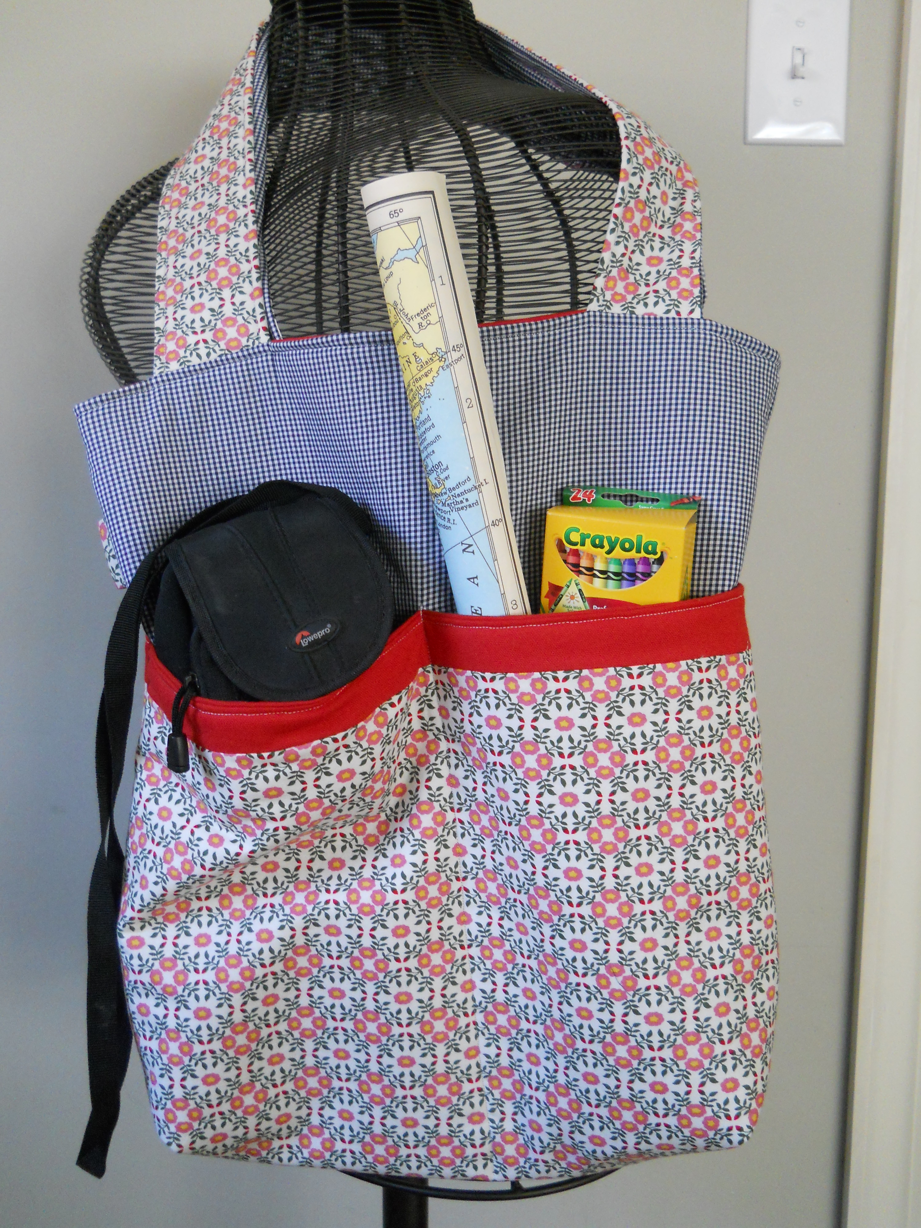 Tote Bag With Outer Pockets – Sewing Projects | BurdaStyle.com